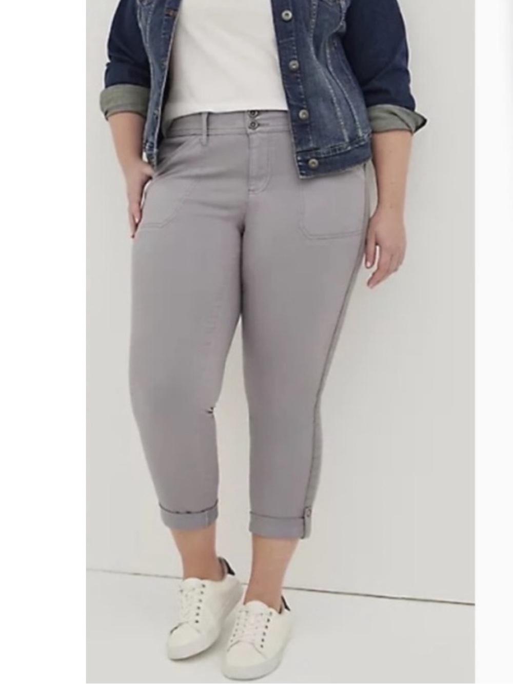 Torrid size 22 LIKE NEW gray utility cropped pants W/stripe
